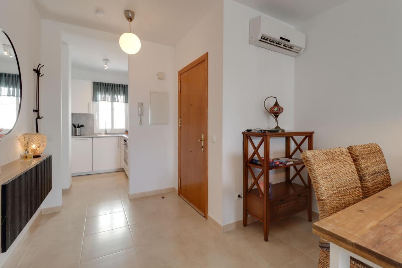 Apt Chimenea With Ocean View, A/c, & Fiber Apartment